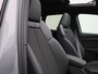 Audi Q4 e-tron 45 quattro Edition 82 kWh l Adaptive cruise control l Glazen panoramadak l Navigatie l Climate control l 360 graden camera l Stoelverwarming l Trekhaak l Alarm Klasse III l Matrix-LED l Warmtepomp l Privacy glas l