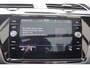 Volkswagen Touran 1.5 TSI 150PK Automaat R-Line 7pers./Pano-dak/Navigatie/Camera/Elektr.-klep/Stoelverwarming