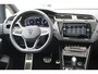 Volkswagen Touran 1.5 TSI 150PK Automaat R-Line 7pers./Pano-dak/Navigatie/Camera/Elektr.-klep/Stoelverwarming