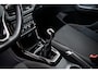 Volkswagen T-Cross 1.0 TSI Life | Airco/Clima | Adaptive Cruise Control | Digitale Tellerklok | Stoelverwarming | LM Velgen |