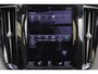 Volvo XC60 T8 Recharge AWD Inscription - Panorama/schuifdak - IntelliSafe Assist & Surround - Harman/Kardon audio - Adaptieve LED koplampen - Parkeercamera achter - Verwarmde voorstoelen, stuur & achterbank - Parkeersensoren voor & achter - Elektr. bedienb. voorstoelen met geheugen - Draadloze tel. lader - Standkachel - Extra getint glas - Elektr. inklapbare trekhaak - 19' LMV