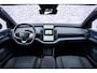 Volvo EX30 Single Motor Extended Range Plus 69 kWh | Climate Pack | Stoel en Stuurverwarming | Keyless Entry | Zwart Dak | Adaptieve Cruise Control | Blis |
