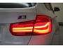BMW 3-Serie 320i Edition Luxury Line Purity Executive [ Navigatie Parkeersensors V+A Stoelverwarming]