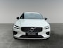 Volvo V60 2.0 T6 Plug-in hybrid AWD Plus Dark Trekhaak | Verwarmde voorruit | Sportstoelen | 360 graden camera |