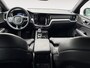 Volvo V60 2.0 T6 Plug-in hybrid AWD Plus Dark Trekhaak | Verwarmde voorruit | Sportstoelen | 360 graden camera |
