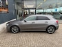 Mercedes-Benz A-klasse 180 Business Solution AMG