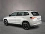 Skoda Karoq Sportline Business 1.5 TSI 150pk DSG Automaat Trekhaak, Adaptive cruise control, Achteruitrijcamera, Elektrische achterklep, LED matrix koplampen