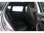 Skoda Karoq Sportline Business 1.5 TSI 150pk DSG Automaat Trekhaak, Adaptive cruise control, Achteruitrijcamera, Elektrische achterklep, LED matrix koplampen