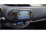 Toyota Yaris 1.5 VVT-i Bi-Tone | CRUISE CONTROL | CAMERA | DEALER ONDERHOUDEN