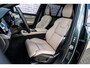 Volvo XC90 2.0 T8 Plug-in hybrid AWD Ultra Dark Executive | Luchtvering | Trekhaak | Gelaagd Glas | Bowers & Wilkins | Massage & Ventilatie Stoelen | Panoramadak |