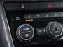 Volkswagen T-Roc 1.5 TSI Sport R-line | ACC | Stoelverwarming | Navigatie | 18" |