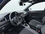 Volkswagen T-Roc 1.5 TSI Sport R-line | ACC | Stoelverwarming | Navigatie | 18" |