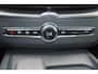 Volvo XC60 T6 Recharge AWD Core Bright - Panorama/schuifdak - IntelliSafe Assist & Surround - Adaptieve LED koplampen - Parkeercamera achter - Verwarmde voorstoelen, stuur & achterbank - Parkeersensoren voor & achter - Draadloze tel. lader - Extra getint glas - 18' LMV