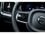Volvo V60 2.0 T6 Plug-in hybrid AWD Ultra Dark | Panoramadak | Head Up Display | Donker Glas | Sportstoelen | Power Seats | Harman Kardon |
