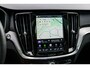 Volvo V60 2.0 T6 Plug-in hybrid AWD Ultra Dark | Schuif-/kanteldak | Head Up Display | Donker Glas | Sportstoelen | Power Seats | Harman Kardon |