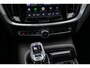 Volvo V60 2.0 T6 Plug-in hybrid AWD Ultra Dark | Schuif-/kanteldak | Head Up Display | Donker Glas | Sportstoelen | Power Seats | Harman Kardon |