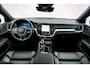 Volvo V60 2.0 T6 Plug-in hybrid AWD Ultra Dark | Schuif-/kanteldak | Head Up Display | Donker Glas | Sportstoelen | Power Seats | Harman Kardon |