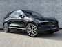 Volvo EX30 P5 Long Range Plus Black Edition Europa 69 kWh | 20" | Adaptieve Cruise Control | Parkeersensoren voor + achter | Stoel & stuurwiel verwarmd | Elektr. verstelbare voorstoelen |  Harman Kardon Audio |
