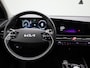 Kia Niro EV DynamicPlusLine 64.8 kWh | Elektr. bed. achterklep | Climate Control / ECC | Open dak schuif/kanteldak Licht metalen velgen 17 inch | Cruise control Adaptive | Navigatie | Lederen bekleding zwart | Stoelverwarming | LED koplampen | Park Distance Control voor en achter | Achteruitrijcamera | Dakrailing |