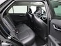 Kia Niro EV DynamicPlusLine 64.8 kWh | Elektr. bed. achterklep | Climate Control / ECC | Open dak schuif/kanteldak Licht metalen velgen 17 inch | Cruise control Adaptive | Navigatie | Lederen bekleding zwart | Stoelverwarming | LED koplampen | Park Distance Control voor en achter | Achteruitrijcamera | Dakrailing |