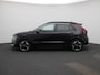 Kia Niro EV DynamicPlusLine 64.8 kWh | Elektr. bed. achterklep | Climate Control / ECC | Open dak schuif/kanteldak Licht metalen velgen 17 inch | Cruise control Adaptive | Navigatie | Lederen bekleding zwart | Stoelverwarming | LED koplampen | Park Distance Control voor en achter | Achteruitrijcamera | Dakrailing |