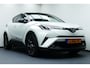 Toyota C-HR / C-HR+ 1.8 Hybrid Executive. Bi Tone, Navi, Camera, StoelVerw, 18"LMV, Afn Haak