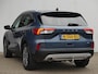 Ford Kuga 2.5 PHEV Titanium | TREKHAAK | CAMERA V+A | ADAPTIVE CRUISE | DODEHOEKDETECTIE | STUUR+STOEL+VOORRUITVERWARMING | ACHTRBANK VERWARMING | APPLE CARPLAY / ANDRIOD AUTO | ELEKTRISCHE ACHTERKLEP | LMV 18" | NAVI |