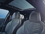 Peugeot e-2008 EV 54kWh 156pk GT | Navigatie | Alcantara | Panoramisch schuifdak | Parkeercamera | Parkeersensoren | LED |