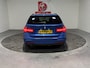 BMW 3-Serie Touring 320i M Sport, Estorilblauw, 19 inch M, Led, 1e eig, Cruise, Dealer onderhouden, Wegklapbare trekhaak, Telef, Blue tooth, Navi, Parkeersensoren, NL auto