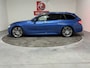 BMW 3-Serie Touring 320i M Sport, Estorilblauw, 19 inch M, Led, 1e eig, Cruise, Dealer onderhouden, Wegklapbare trekhaak, Telef, Blue tooth, Navi, Parkeersensoren, NL auto