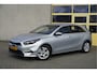 Kia Ceed 1.0 T-GDi 5drs DynamicLine BJ2023 Lmv 16" | Led V+A | Pdc | Achteruitrijcamera | App-Connect | Navi | Climate control | Cruise control | Getint glas