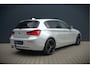 BMW 1-Serie 118i Sport Line Edition | Stoelverwarming | Cruise Control | Parkeersensoren | Navigatie | Groot Scherm | Digitale Tellers | Automaat | Keyless | Trekhaak | LED