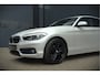 BMW 1-Serie 118i Sport Line Edition | Stoelverwarming | Cruise Control | Parkeersensoren | Navigatie | Groot Scherm | Digitale Tellers | Automaat | Keyless | Trekhaak | LED