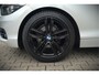 BMW 1-Serie 118i Sport Line Edition | Stoelverwarming | Cruise Control | Parkeersensoren | Navigatie | Groot Scherm | Digitale Tellers | Automaat | Keyless | Trekhaak | LED
