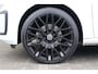Volkswagen Up! 1.0 MPI 60pk up! 5-Drs. | 17" MOMO Lichtmetalen Velgen | Zwart Dak