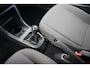 Volkswagen Up! 1.0 MPI 60pk up! 5-Drs. | 17" MOMO Lichtmetalen Velgen | Zwart Dak