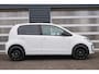 Volkswagen Up! 1.0 MPI 60pk up! 5-Drs. | 17" MOMO Lichtmetalen Velgen | Zwart Dak