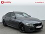 BMW 3-Serie 320i High Executive M-Sport Apple CarPlay | Schuif/Kanteldak | Hifi | Leer | PDC V+A