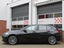 BMW 1-Serie 118i Business+ Sport Automaat /Navigatie/Camera/Leder/Stoelverwarming/PDC/18'LM/LED/Lane assist/DAB+/NAP! 2e eig!