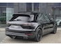 Porsche Cayenne S 2.9 S 441pk Panoramadak Trekhaak elektrisch Comfortstoelen Black edition Luchtvering DAB Sfeerverlichting