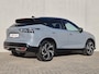 Nissan Qashqai 1.3 MHEV Xtronic Tekna Plus Automaat / Fabrieksgarantie tot 01-2028<100.000 / Dealer onderhouden / Facelift / All season banden / Trekgewicht 1800 kg / Head-up display / Panoramadak / Stuur- Stoel & voorruitverwarming / Bose Audio Systeem / Elektrische achterklep / Voorstoelen met massage functie /