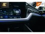 Volkswagen Touareg 3.0 TSi 4MOTION R | Panoramadak | Stoelmassage | Stoelverwarming achter