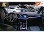 Volkswagen Touareg 3.0 TSi 4MOTION R | Panoramadak | Stoelmassage | Stoelverwarming achter