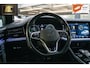 Volkswagen Touareg 3.0 TSi 4MOTION R | Panoramadak | Stoelmassage | Stoelverwarming achter