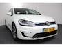 Volkswagen E-Golf | Navigatie | Climate Control Bluetooth | Cruise Control Adaptive | Lichtmetalen Velgen |