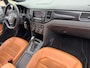 Volkswagen Golf Sportsvan 1.4 TSI Business Edition in automaat met elec. panoramadak en parkeersensoren en half leer