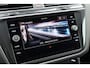 Volkswagen Tiguan 1.4 TSI 245pk DSG eHybrid R-Line Business+ | Trekhaak | Panoramadak | Black Pakket | 20 Suzuka "Velgen