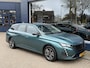 Peugeot 308 SW 1.2 Turbo 130 PK Active Pack Business | 1e Eigenaarsauto met slechts 32.000 KM | Trekhaak 1250KG | LED verlichting | Draadloos Apple Carplay / Android Auto | Multimediascherm | DAB | Parkeersensoren | Lichtmetalen Velgen | Cruise Control | Stoel & Voorruitverwarming |