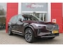 Volvo XC90 2.0 T8 456PK PHEV AWD PLUS BRIGHT | LUCHTVERING VOOR / ACHTER MET FOUR-C SETTINGS  | PANORAMISCH SCHUIF / KANTELDAK | EXTRA GETINT GLAS OP DE ACHTER PORTIEREN | BOWERS & WILKINS HIFI PREMIUM AUDI SYSTEEM INCLUSIEF FRESH AIR SUBWOOFER  | NAVIGATIE SYSTEEM BY GOOGLE MAPS | 360° CAMERA | ELEKTRISCH WEGKLAPBARE TREKHAAK | HEAD-UP DISPLAY | COMFORT STOELEN MET MASAGE FUNCTIE | STOEL VERWARMING EN VENTILATIE | ELEKTRISCH VERSTELBARE COMFORT STOEL MET GEHEUGEN EN ELEKTRISCH VERSTELBARE ZIJWANGEN | GEPERFOREERD NAPPA LEDER BEKLEDING BLOND / CHARCOAL | ACHTERBANK VERWARMING | NUBUCK HEMELBEKLEDING | ORREFORS KRISTALLEN POOKKNOP | GREY ASH HOUT INLEG | GELAMINEERDE ZIJRUITEN EN ACHTERRUIT | ZONGORDIJNEN ACHTERPORTIEREN | 21" 8-MULTI SPAAKS BLACK DIAMOND CUT VELGEN | DODEHOEKDETECTIE | 4-ZONE CLIMATE CONTROL | KEYLESS ENTRY / START | DRAADLOZE TELEFOONLADER | APPLE CARPLAY / ADROID AUTO | ELEKTRISCHE ACHTERKLEP | SFEER VERLICHTING | MATRIX LED KOPLAMPEN |