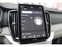 Volvo XC90 2.0 T8 456PK PHEV AWD PLUS BRIGHT | LUCHTVERING VOOR / ACHTER MET FOUR-C SETTINGS  | PANORAMISCH SCHUIF / KANTELDAK | EXTRA GETINT GLAS OP DE ACHTER PORTIEREN | BOWERS & WILKINS HIFI PREMIUM AUDI SYSTEEM INCLUSIEF FRESH AIR SUBWOOFER  | NAVIGATIE SYSTEEM BY GOOGLE MAPS | 360° CAMERA | ELEKTRISCH WEGKLAPBARE TREKHAAK | HEAD-UP DISPLAY | COMFORT STOELEN MET MASAGE FUNCTIE | STOEL VERWARMING EN VENTILATIE | ELEKTRISCH VERSTELBARE COMFORT STOEL MET GEHEUGEN EN ELEKTRISCH VERSTELBARE ZIJWANGEN | GEPERFOREERD NAPPA LEDER BEKLEDING BLOND / CHARCOAL | ACHTERBANK VERWARMING | NUBUCK HEMELBEKLEDING | ORREFORS KRISTALLEN POOKKNOP | GREY ASH HOUT INLEG | GELAMINEERDE ZIJRUITEN EN ACHTERRUIT | ZONGORDIJNEN ACHTERPORTIEREN | 21" 8-MULTI SPAAKS BLACK DIAMOND CUT VELGEN | DODEHOEKDETECTIE | 4-ZONE CLIMATE CONTROL | KEYLESS ENTRY / START | DRAADLOZE TELEFOONLADER | APPLE CARPLAY / ADROID AUTO | ELEKTRISCHE ACHTERKLEP | SFEER VERLICHTING | MATRIX LED KOPLAMPEN |